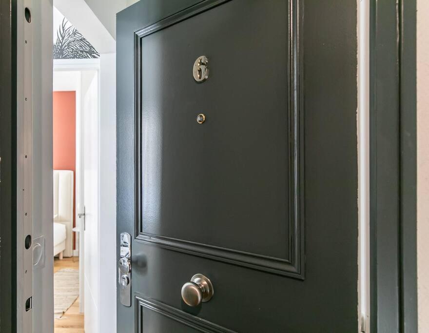 Appartement Mba Splendide - Montreuil 6 - Proches Vincennes *